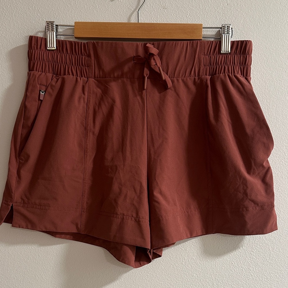 All In Motion mid rise 4” Athletic Shorts